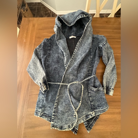 Vibrant MIU Acid Wash Denim Jacket - Size Small - Picture 1 of 7